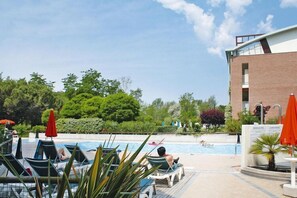 Holiday Home Swimming Pool