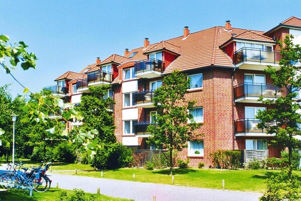 Holiday Home Exterior [summer]