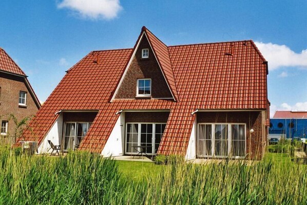 Holiday Home Exterior [summer]