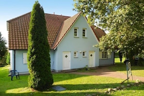 Holiday Home Exterior [summer]