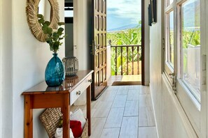 Entrance / Reception