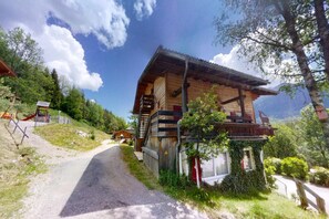 Extérieur maison de vacances [été]