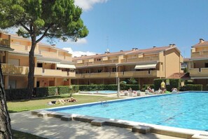 Holiday Home Swimming Pool