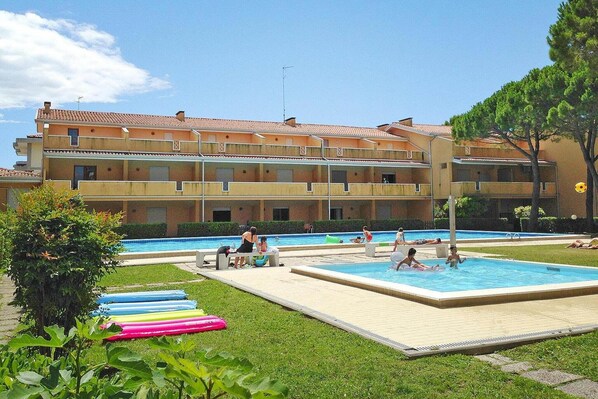 Holiday Home Swimming Pool