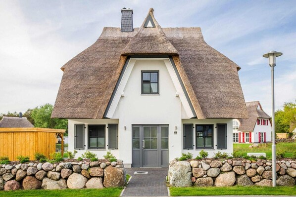 Außenseite Ferienhaus [Sommer]