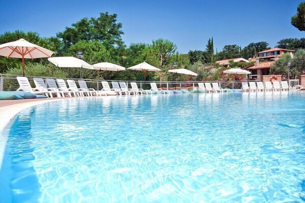 Schwimmbad des Ferienhauses