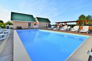 Holiday Home Swimming Pool