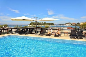 Holiday Home Swimming Pool