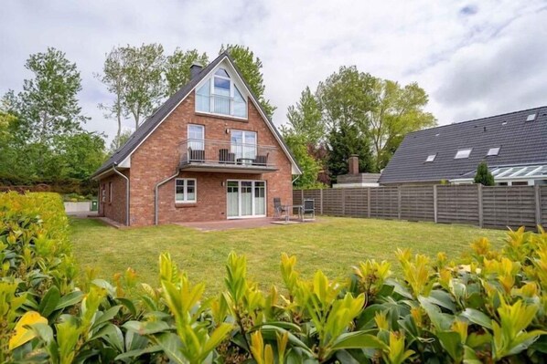 Holiday Home Exterior [summer]