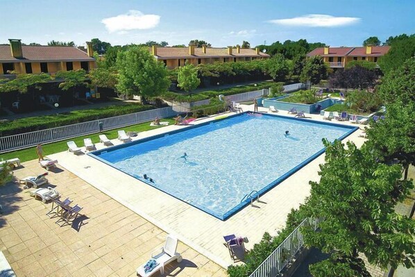 Holiday Home Swimming Pool