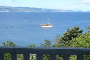 Blick aufs Wasser