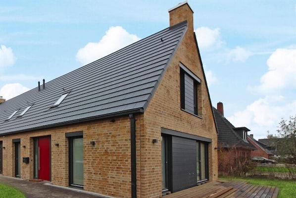 Holiday Home Exterior [summer]
