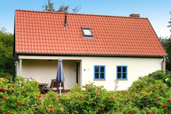 Außenseite Ferienhaus [Sommer]