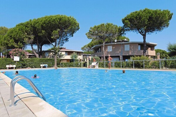 Holiday Home Swimming Pool