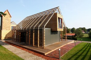 Außenseite Ferienhaus [Sommer]