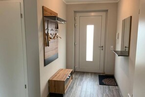 Entrance / Reception