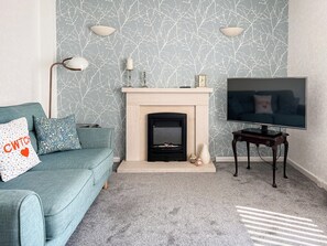 Living room | Cwtch Cottage, Cardiff