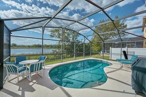 1120MarinerCayDr18