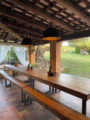 Outdoor dining
