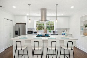 Nothing beats great food w/ family & friends, something you can do in our home!
