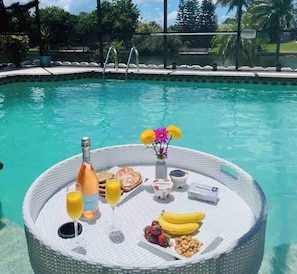 Floating table availble.