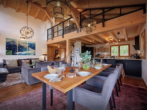 Dining/Lounge/Kitchen