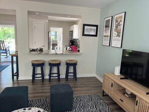 ISLAND SEATING