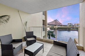 Sit back & watch the moving view...