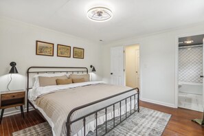 Here is the master bedroom with en suite.  King Hybrid Mattress