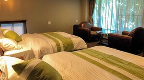 Western-style room example