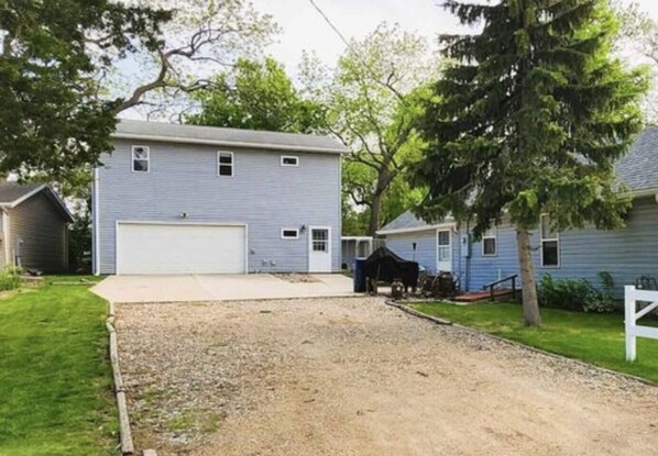 The loft sleeps 6. The main cabin on property sleeps 6. Rent both to accommodate 12.