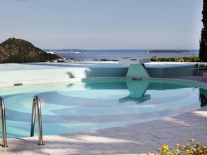 Piscine maison de vacances