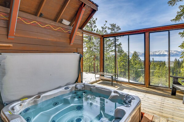 Stateline Vacation Rental | 9BR | 9BA | 9,000 Sq Ft | Stairs Required