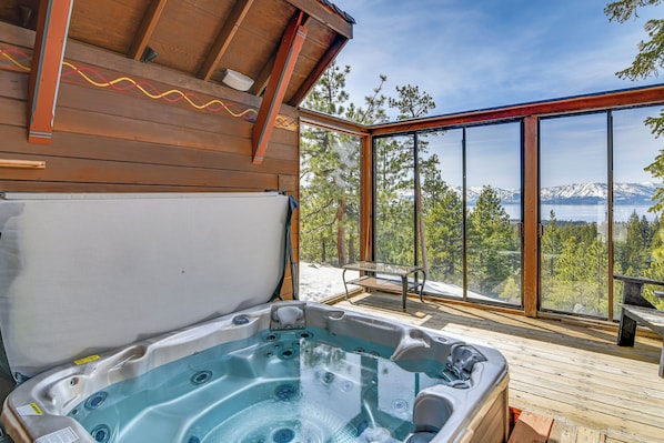 Stateline Vacation Rental | 9BR | 9BA | 9,000 Sq Ft | Stairs Required