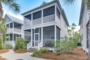 Exterior | Parking | Community Lot (2 Vehicles)