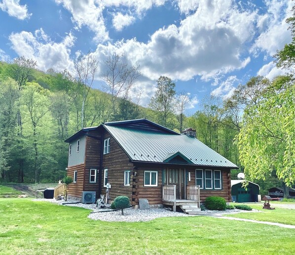 The Fox Den Raystown view from the road.