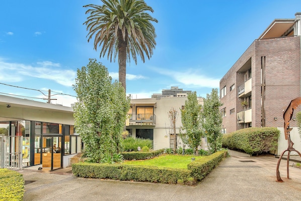 Situated right on Fitzroy Street