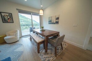Lovely dining area!