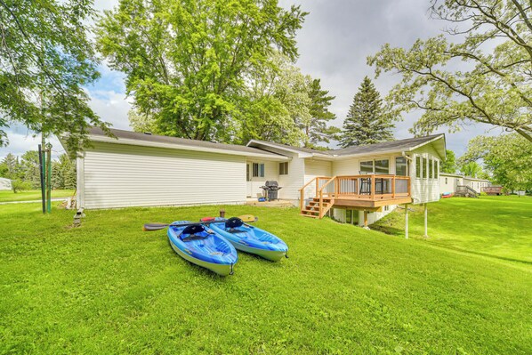 Pine City Vacation Rental | 4BR | 2BA | 2,450 Sq Ft | 2 Steps to Enter