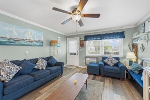 This 1 Bedroom Condo will comfortably sleep 4.