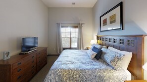 Screen, Indoors, TV, Furniture, Home Decor