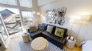 Home Decor, Furniture, Indoors, Living Room, Couch