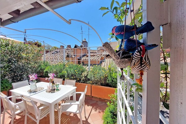 Balcony / Terrace / Patio