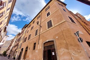 Building Exterior, Scenic View