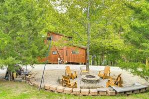 Fire Pit (Wood Not Provided)