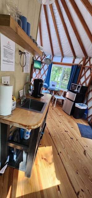 Kitchenette