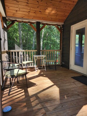 Screened in Porch