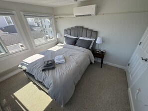 Bedroom - Queen bed w/ 50" Roku TV, AC