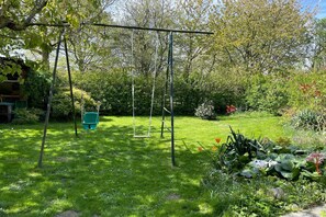 Garden [summer]