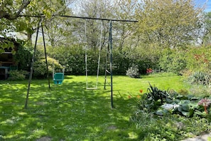Garden [summer]